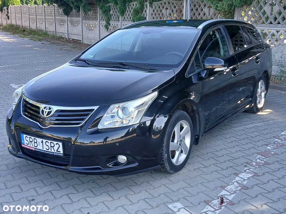 Toyota Avensis - 32
