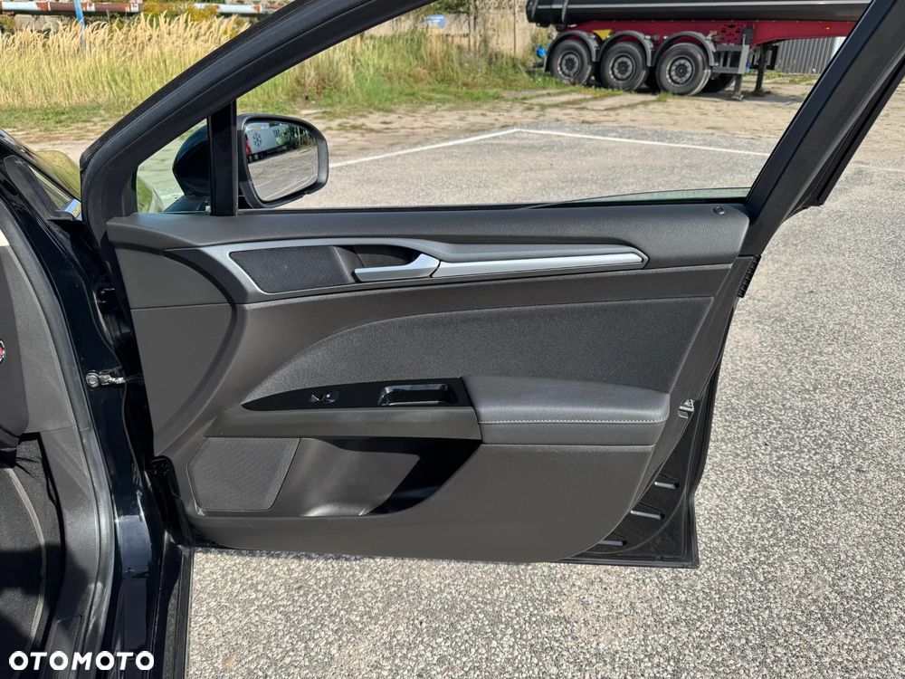 Ford Mondeo 1.5 EcoBoost Titanium - 28