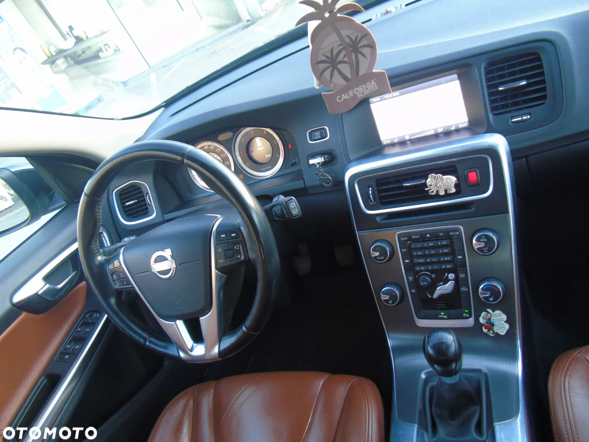 Volvo V60 D2 Summum - 13