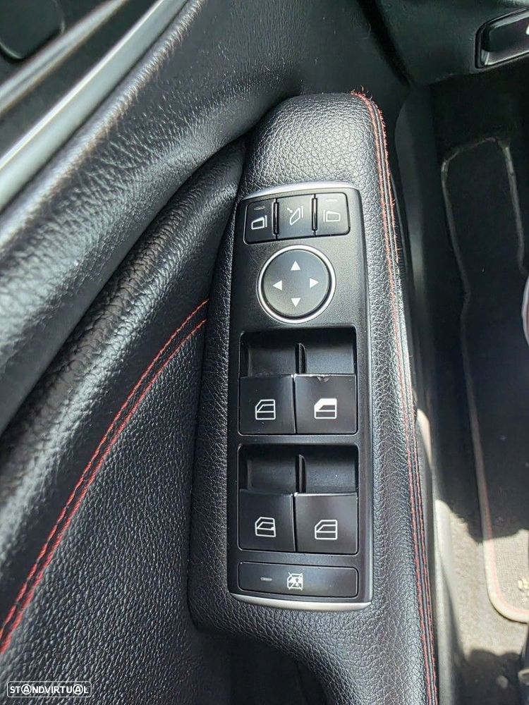 Mercedes-Benz CLA 200 d Shooting Brake AMG Line - 31
