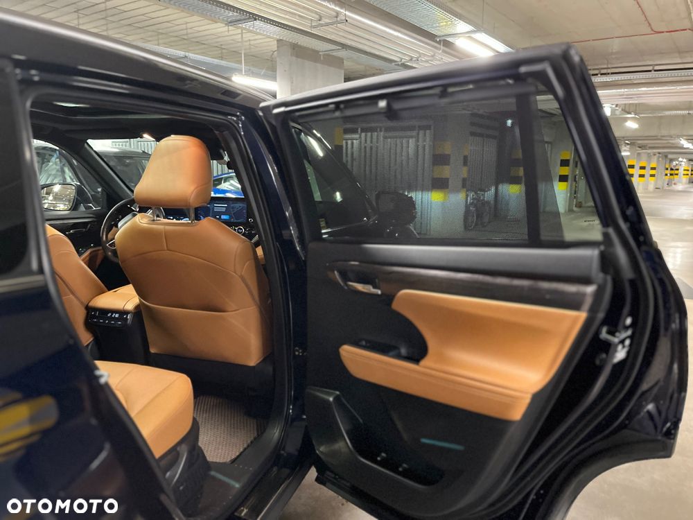 Toyota Highlander 2.5 Hybrid Executive - 28