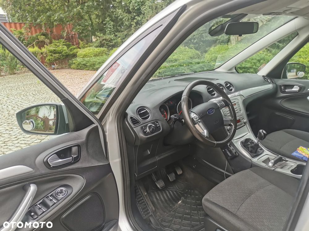 Ford Galaxy 2.0 TDCi Ambiente - 6