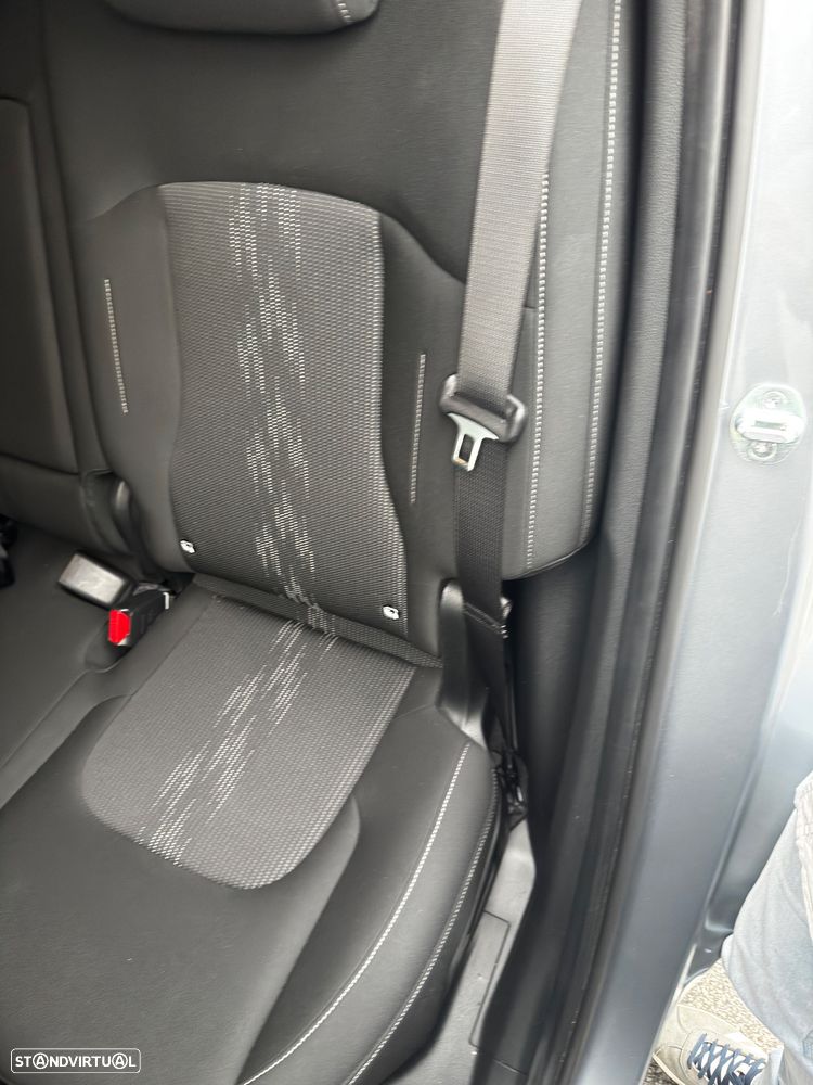 Kia Sportage 1.6 T-GDI Tech 7DCT - 12