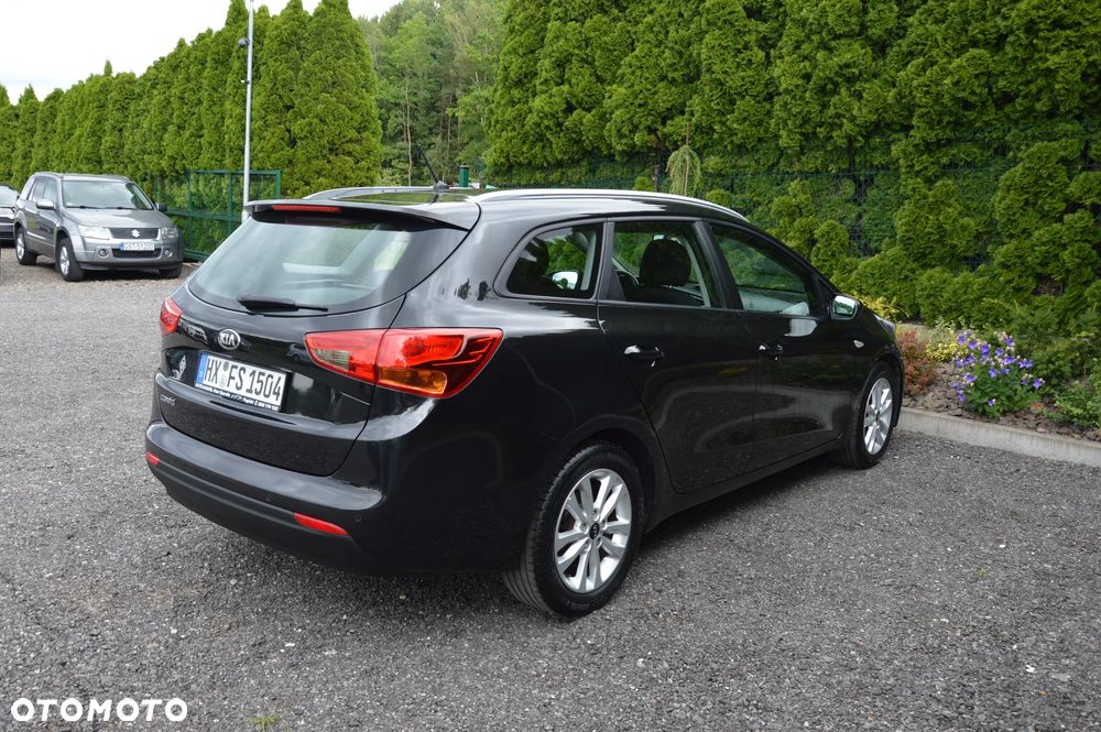 Kia Ceed - 4