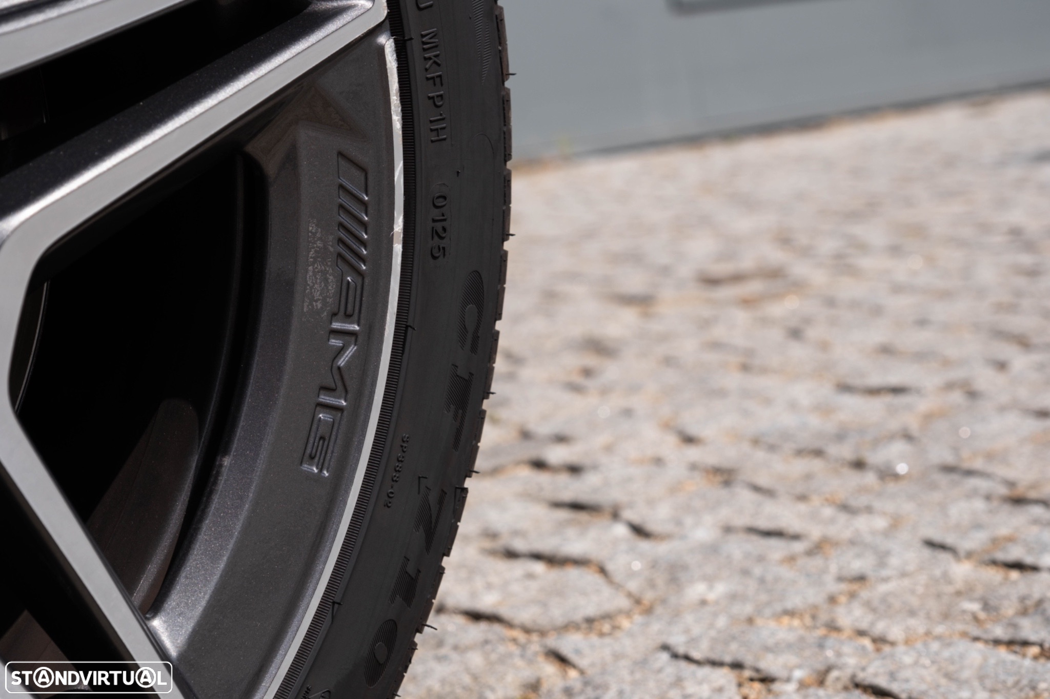 Mercedes-Benz C 300 BlueTEC Hybrid AMG Line - 11