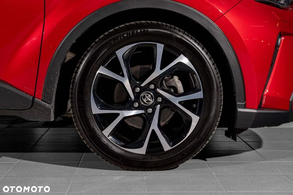 Toyota C-HR Lounge - 10