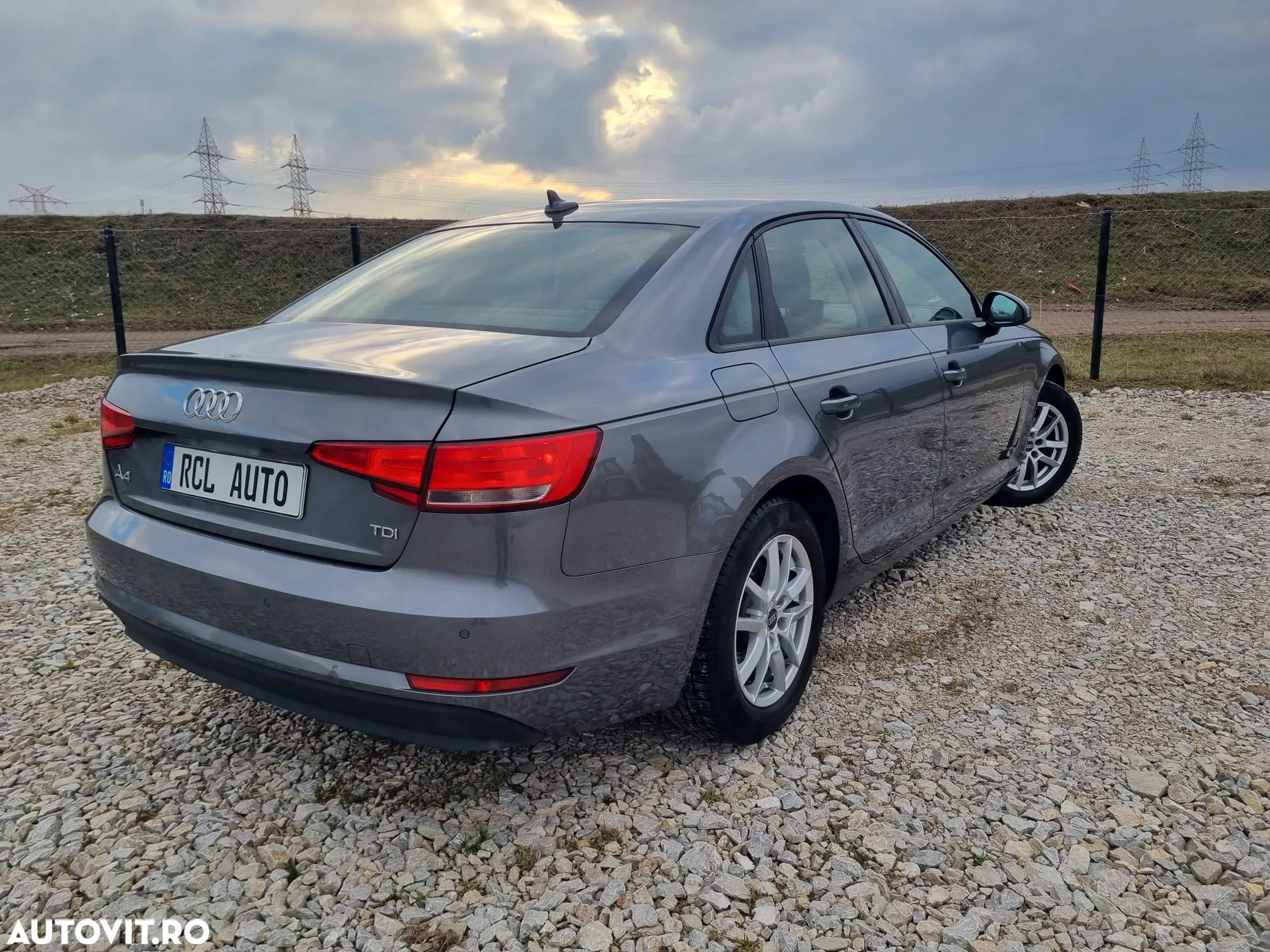 Audi A4 Avant 2.0 TDI S tronic Sport - 5