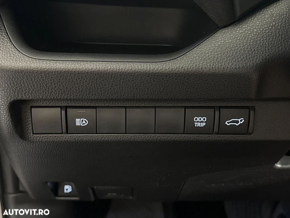 Toyota RAV4 - 16
