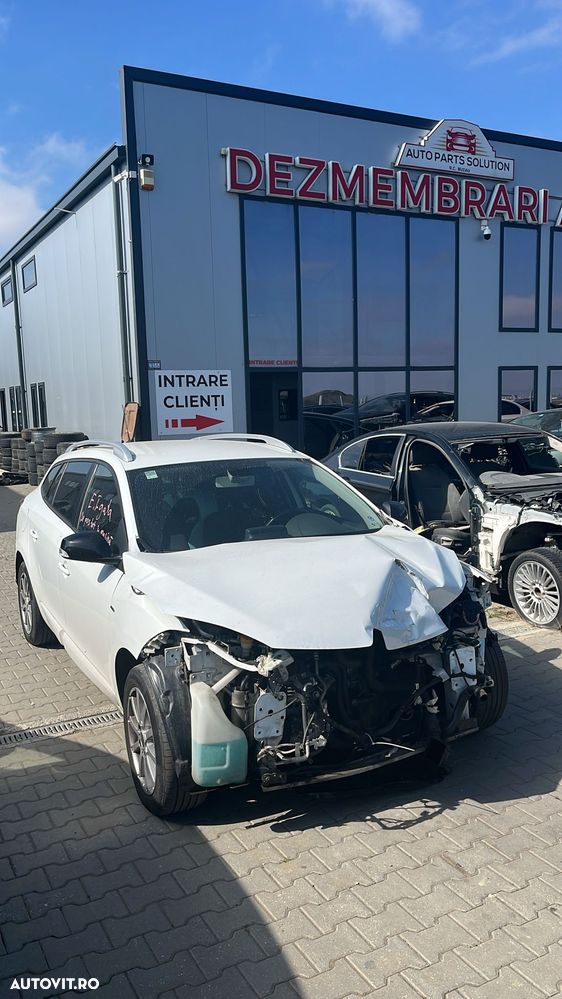 Dezmembram Renault Megane 3 1.5 din 2015 - 4