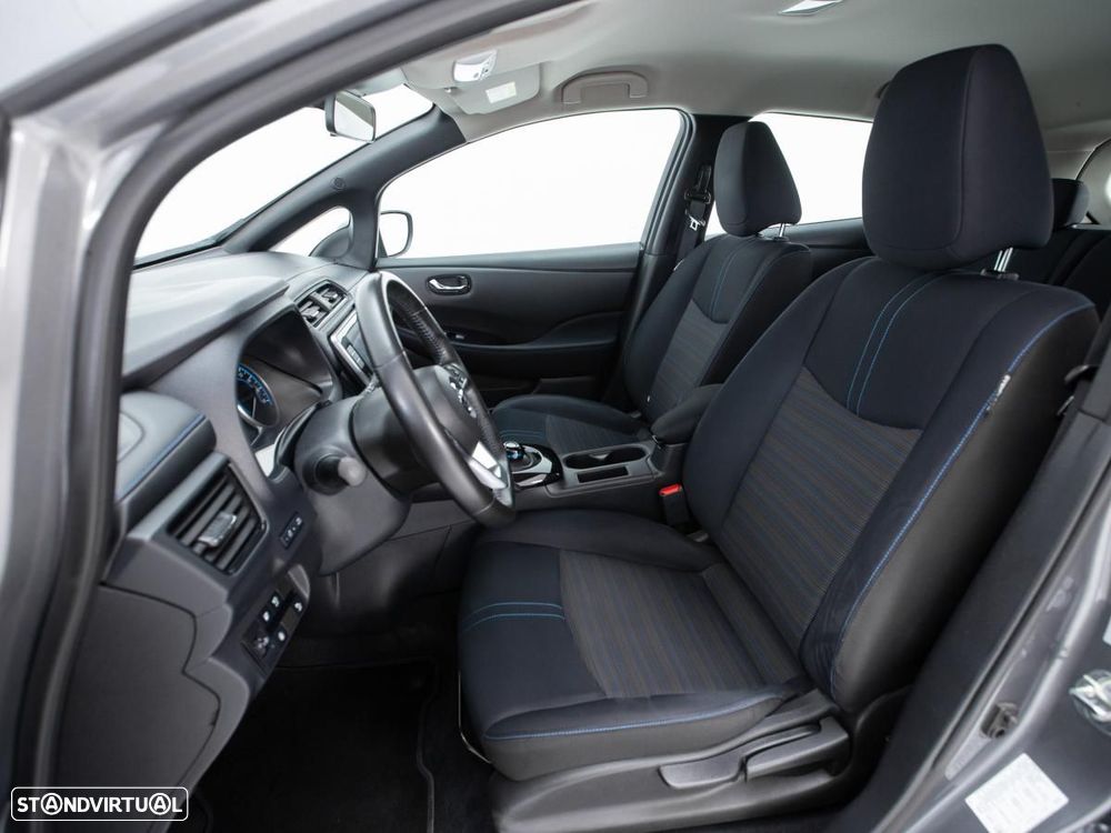 Nissan Leaf - 8