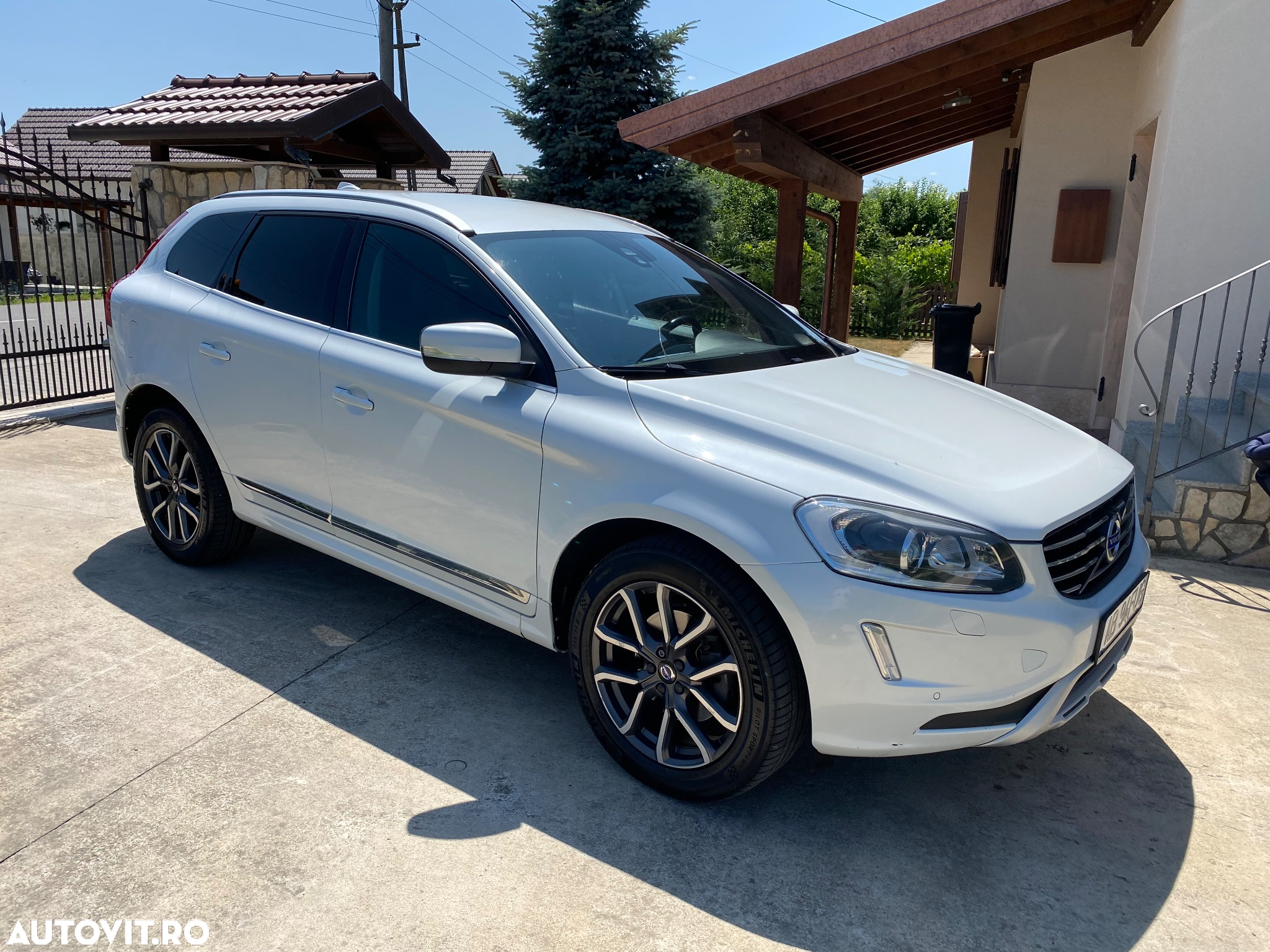 Volvo XC 60 D4AWD Kinetic - 18