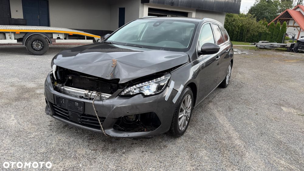 Peugeot 308 BlueHDi 130 EAT8 Stop & Start Allure Pack - 13