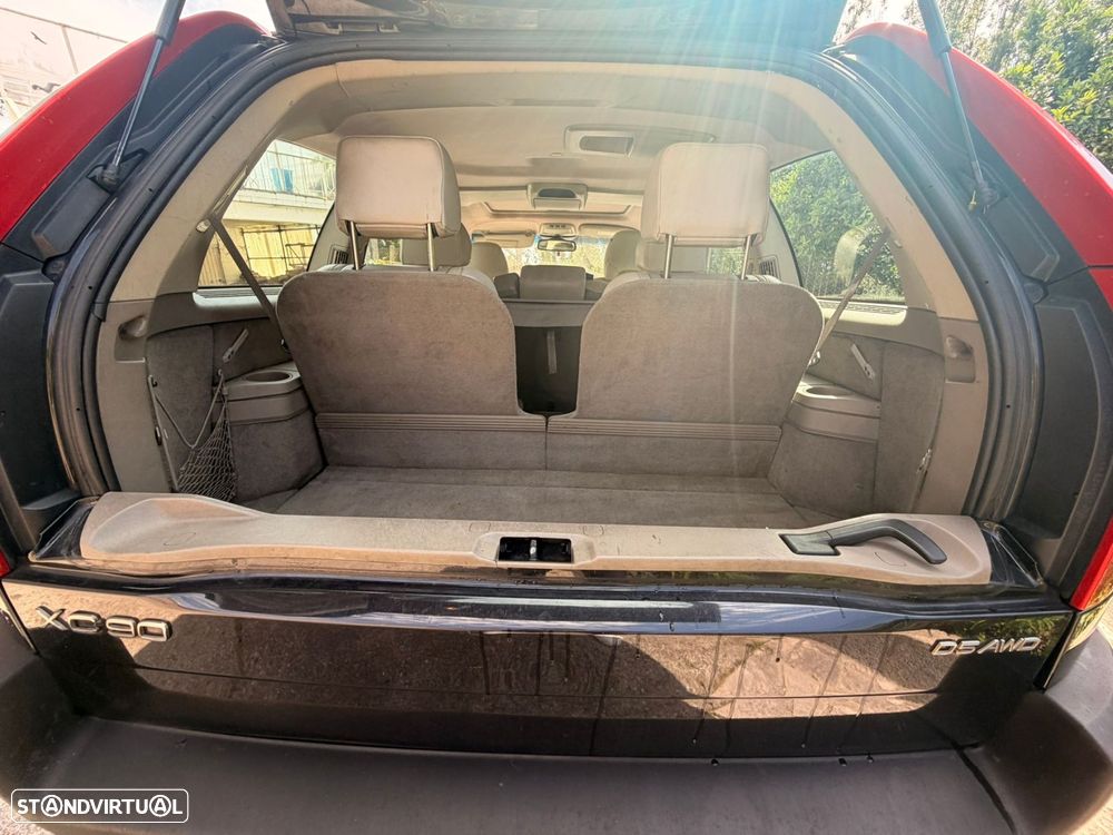 Volvo XC 90 2.4 D5 7L Nivel 2 Auto. - 13