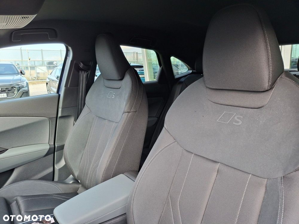 Audi Q3 Sportback - 22