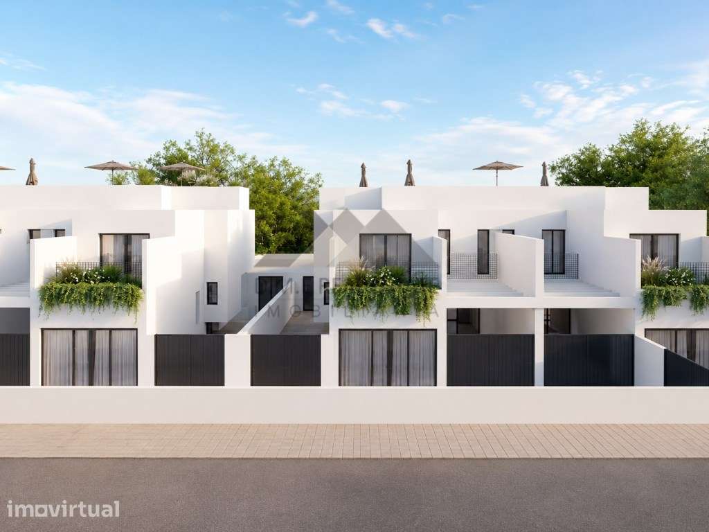 Condomínio Privado com 4 Moradias T3 | Piscina Privada e Vista Mar - Grande imagem: 3/9