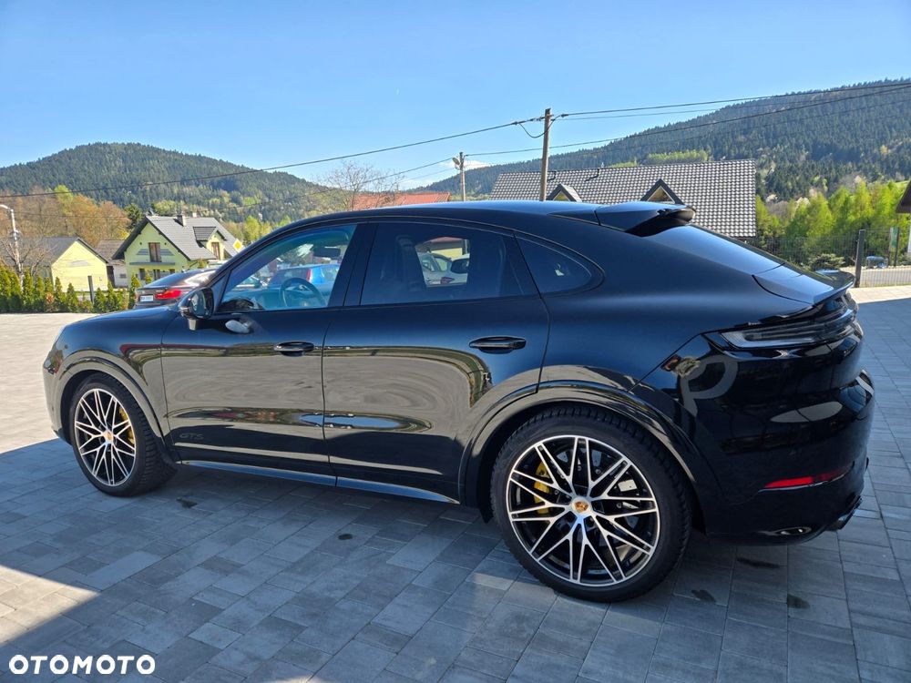 Porsche Cayenne - 21
