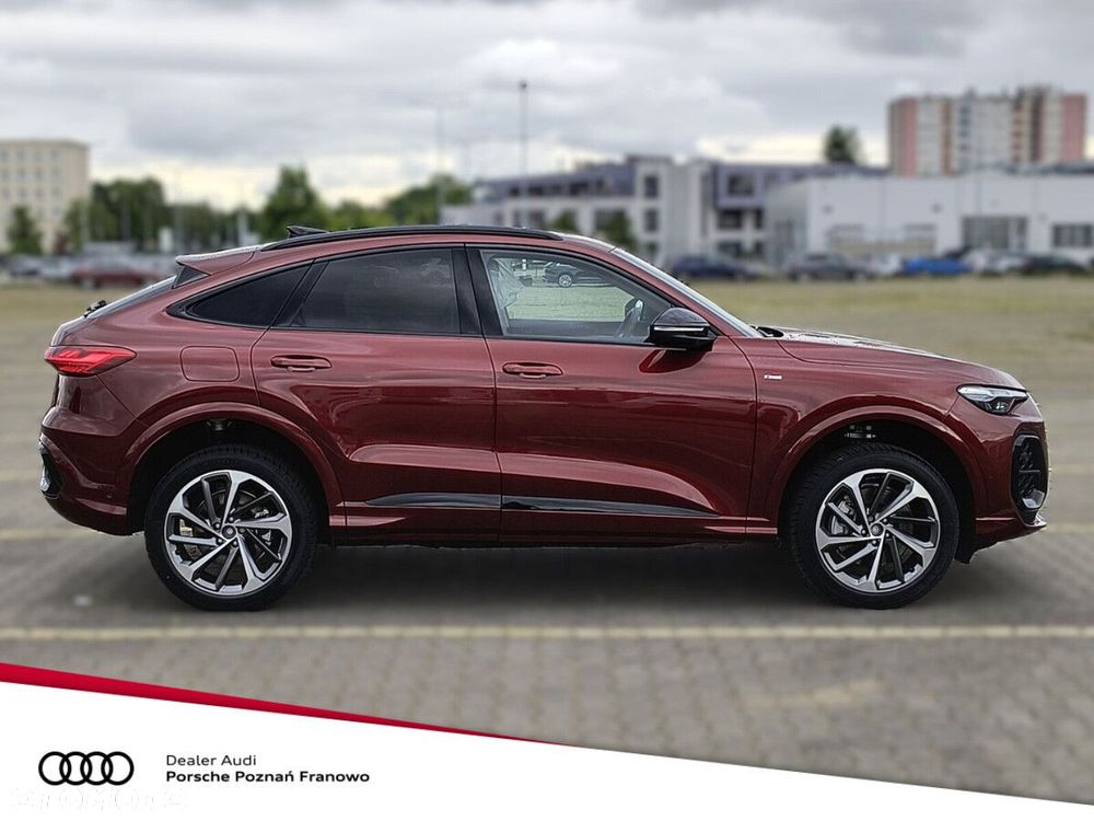 Audi Q5 Sportback - 1