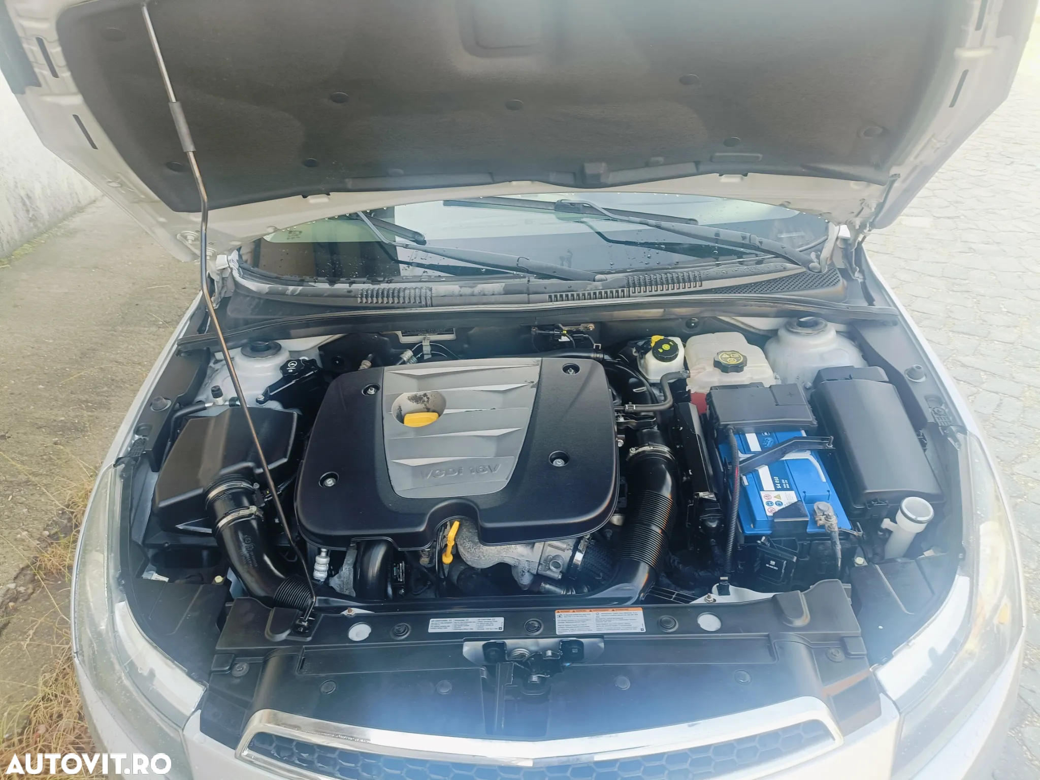 Chevrolet Cruze 2.0 LS - 12
