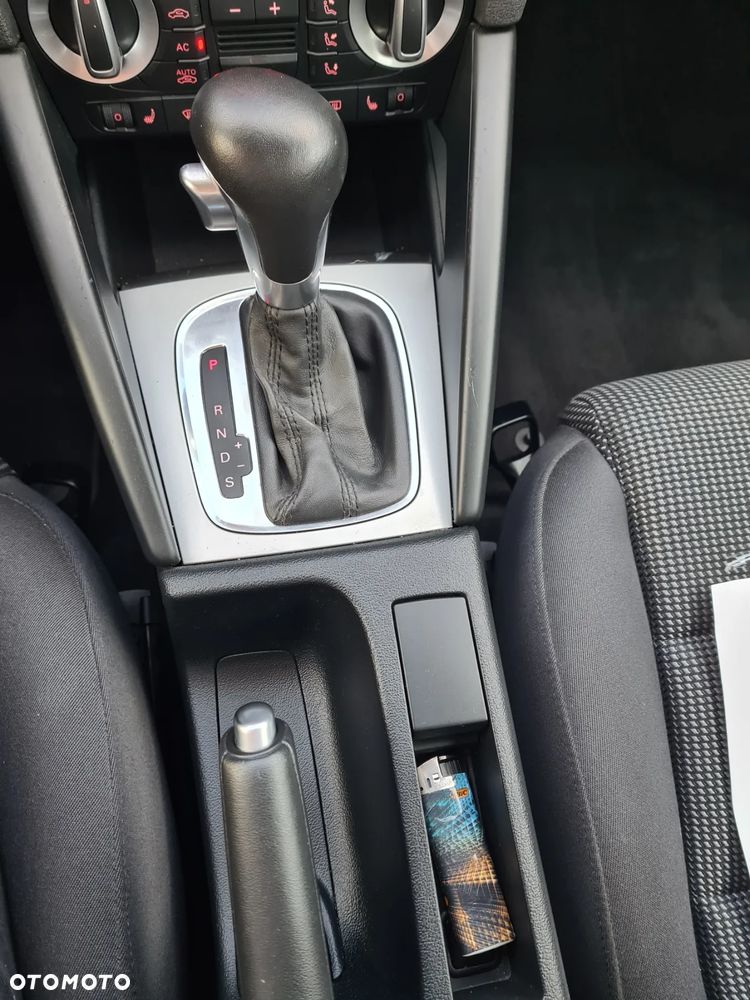 Audi A3 ver-1-4-tfsi-sportback-s-tronic-ambiente - 8