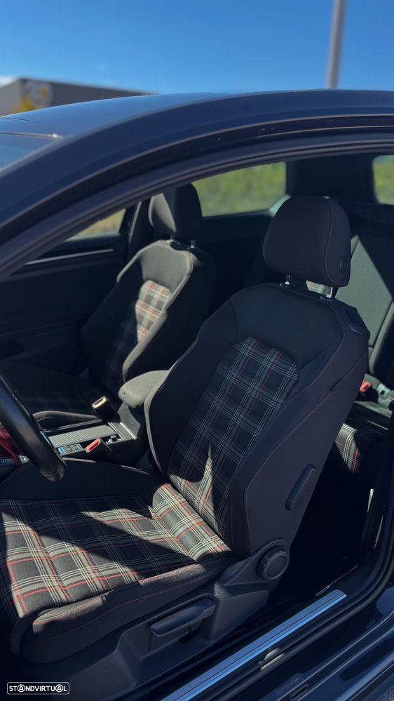 VW Golf 2.0 TSi GTi DSG - 12