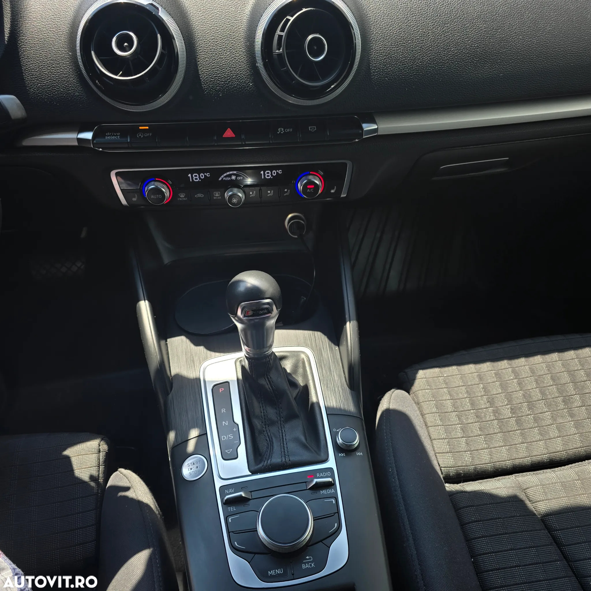 Audi A3 Sportback 1.4 TFSI Stronic Ambition - 8