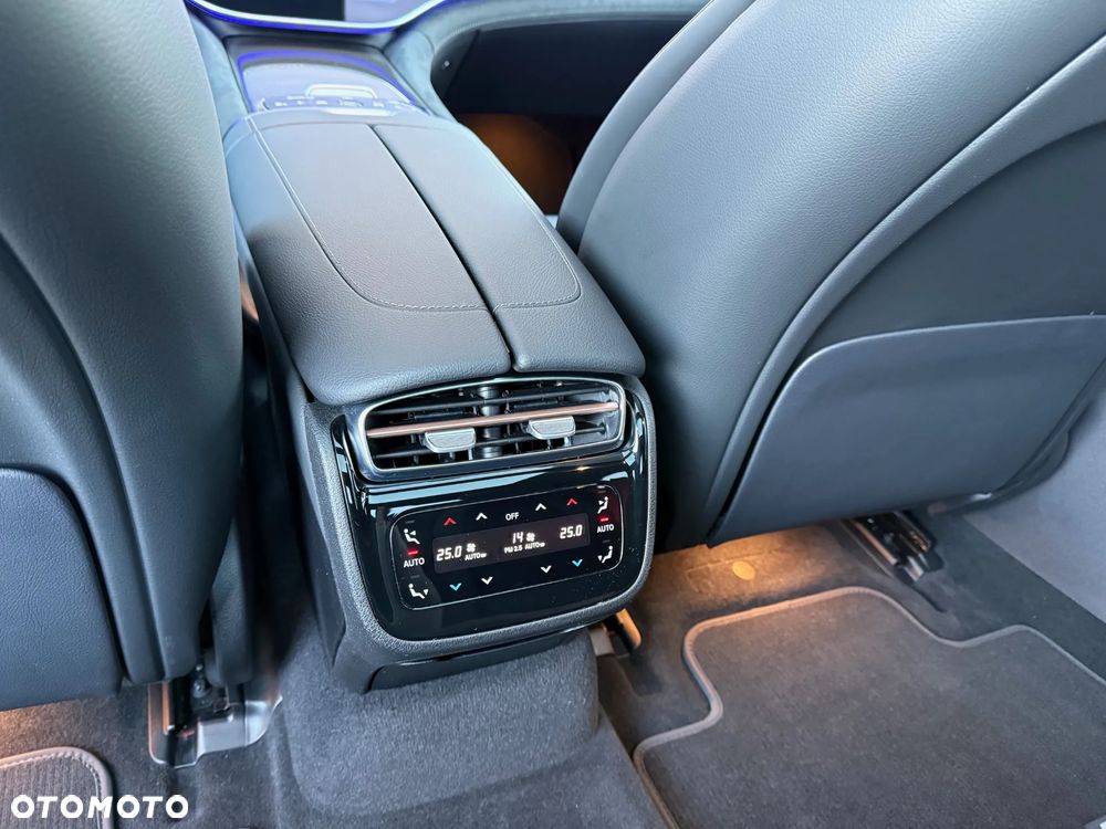Mercedes-Benz EQE AMG 43 90.5kWh 4-Matic - 16