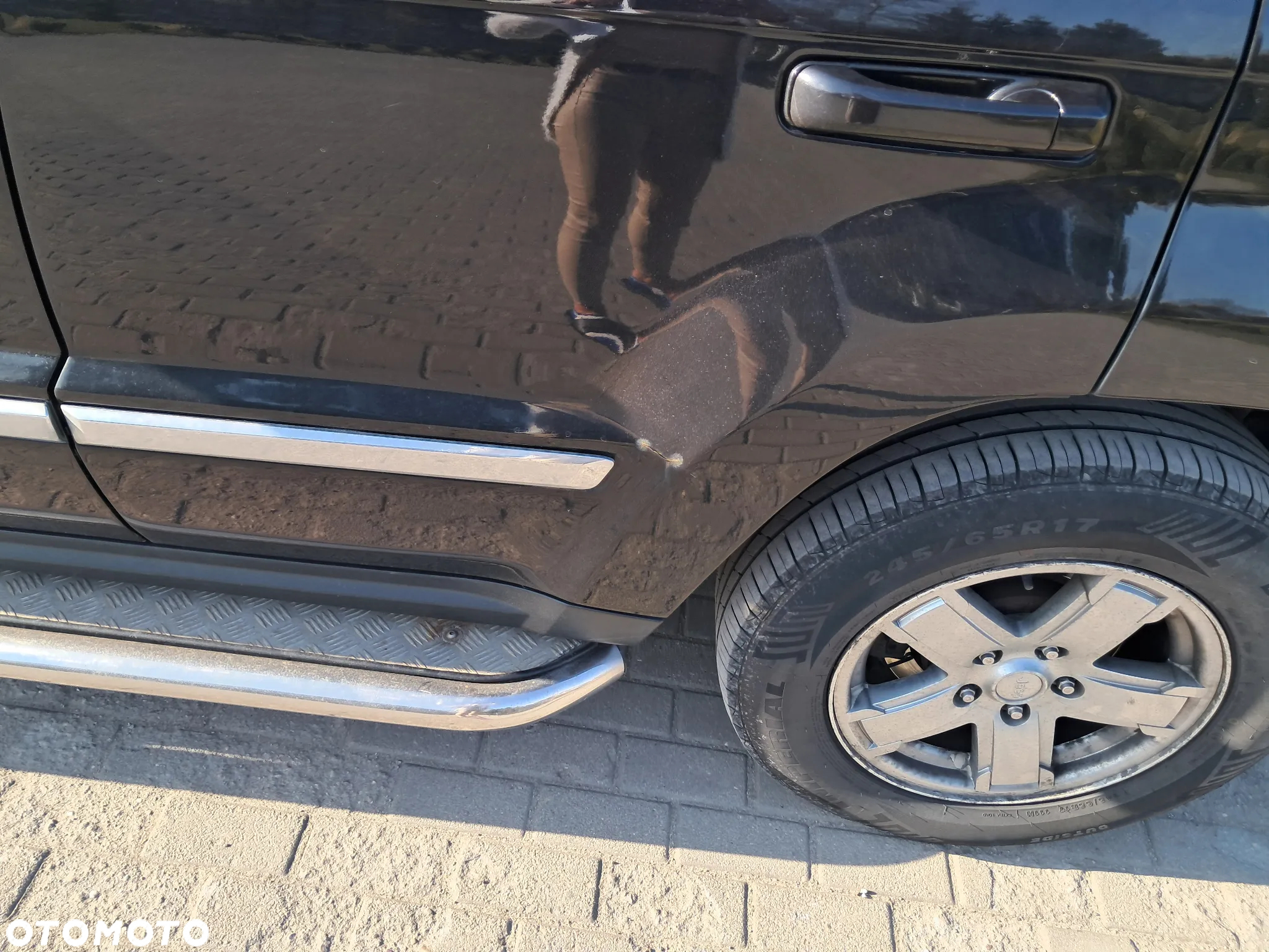 Jeep Grand Cherokee - 12