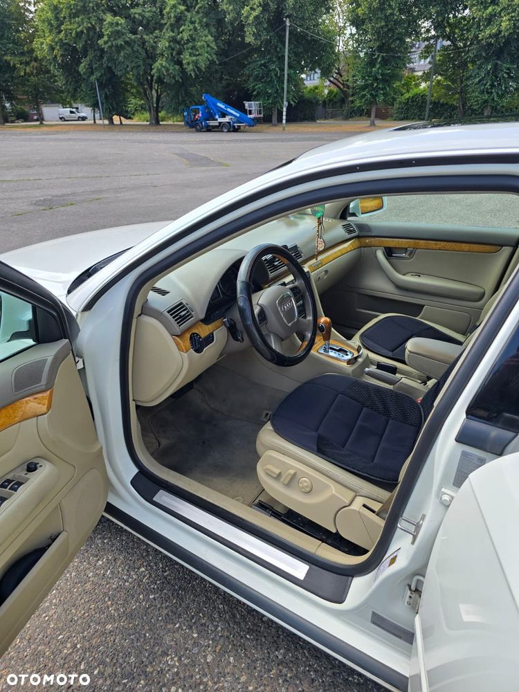 Audi A4 Limousine 2.0 T FSI quattro tiptronic - 16