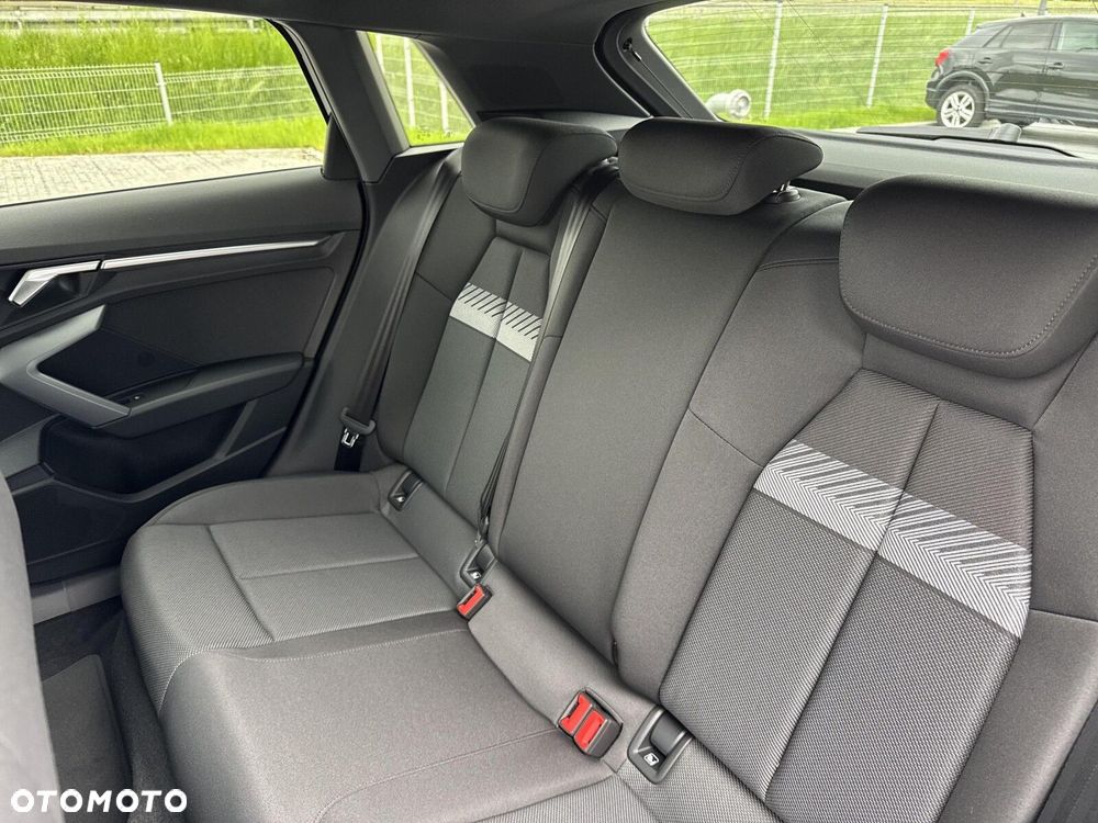 Audi A3 Sportback - 16
