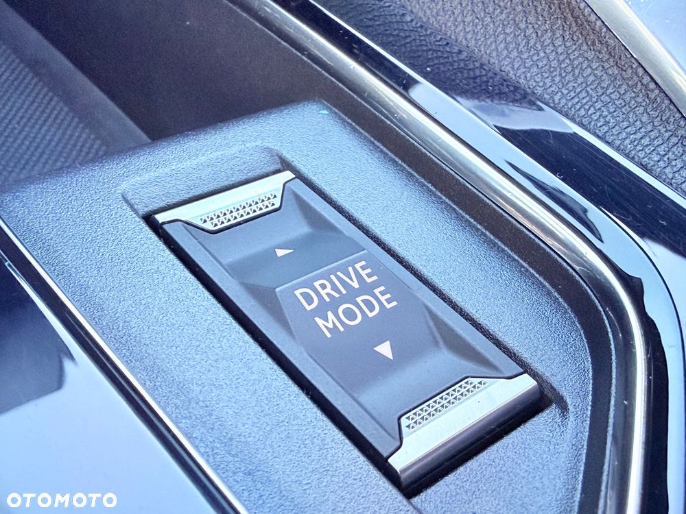 Peugeot 3008 BlueHDi 130 Stop & Start EAT8 GT - 32