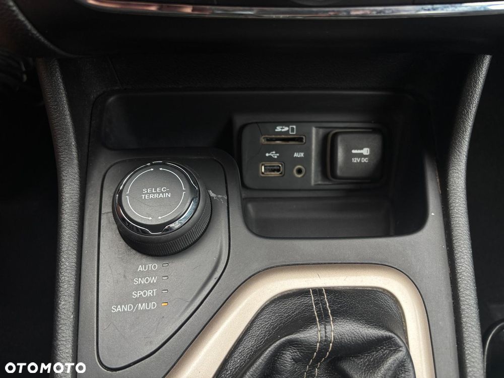 Jeep Cherokee 3.2 V6 Active Drive I Limited - 30