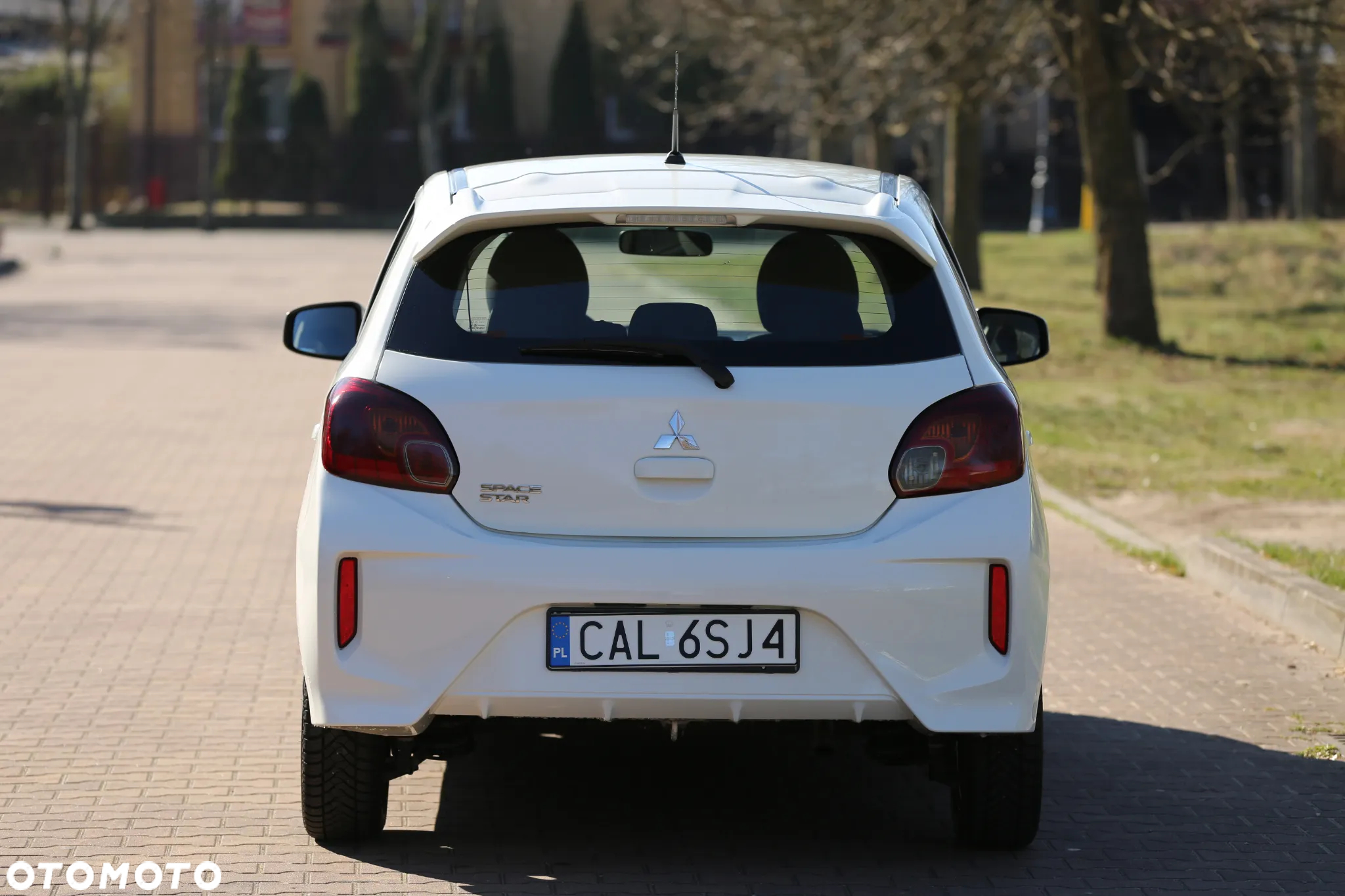 Mitsubishi Space Star 1.2 AS&G Intense - 10