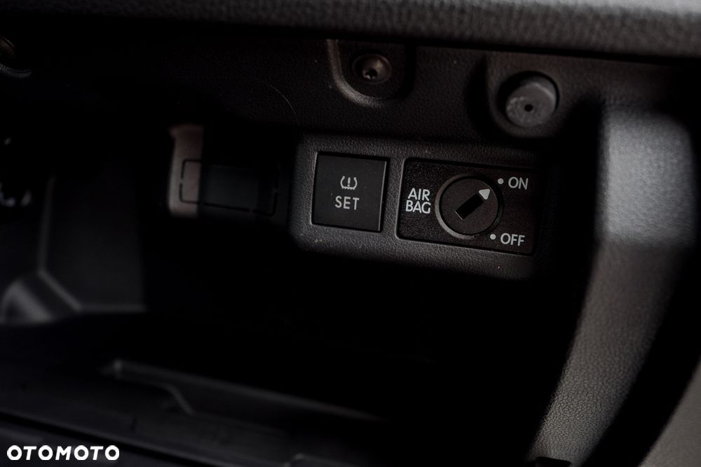 Volkswagen Polo 1.4 Highline - 27