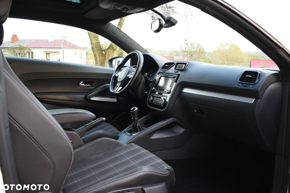 Volkswagen Scirocco 2.0 TDI Edition - 32