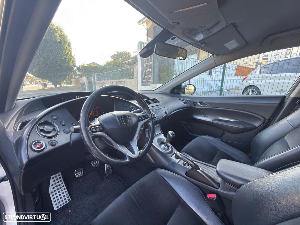 Honda Civic 1.4 i-VTEC Sport - 6