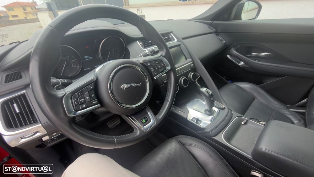 Jaguar E-Pace P300 AWD Aut. S - 9