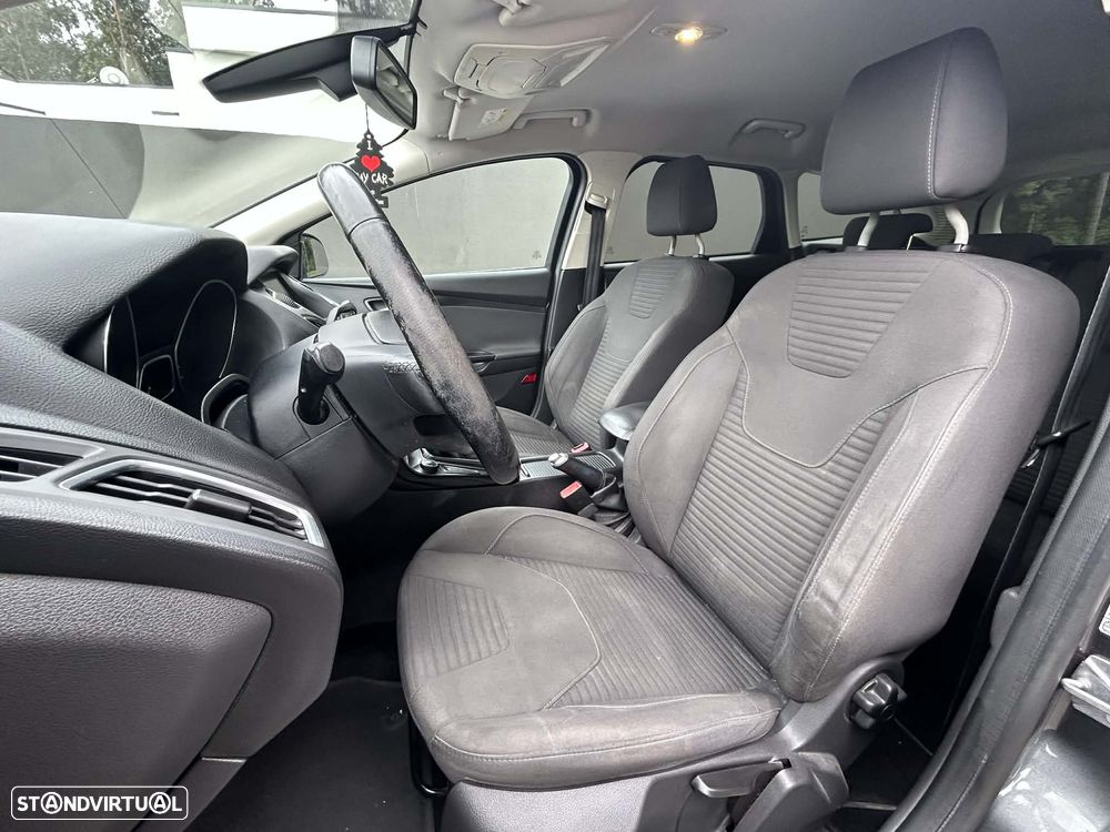 Ford Focus SW 1.5 TDCi Titanium - 6