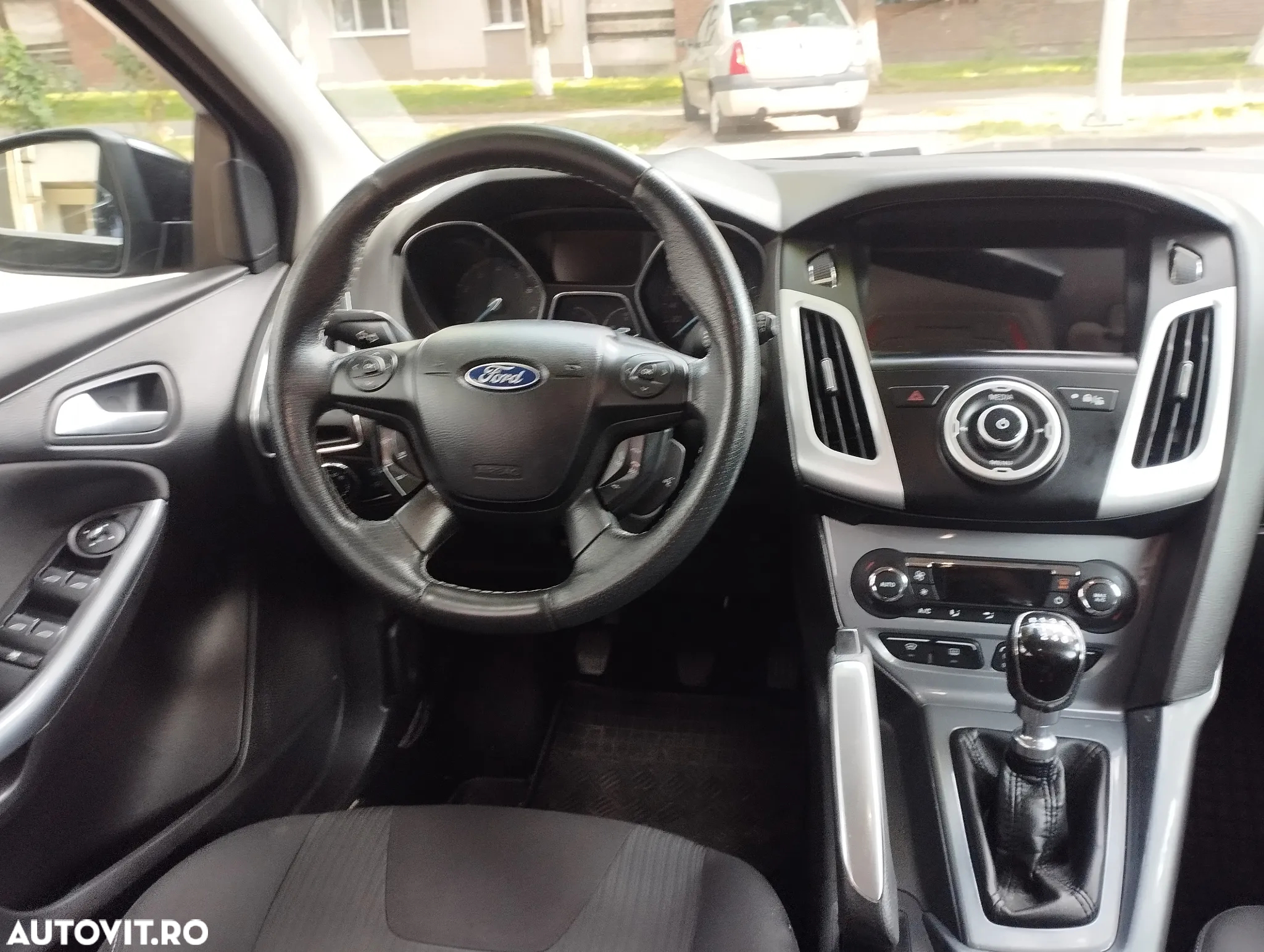 Ford Focus 1.6 Ecoboost Start Stop Titanium - 5