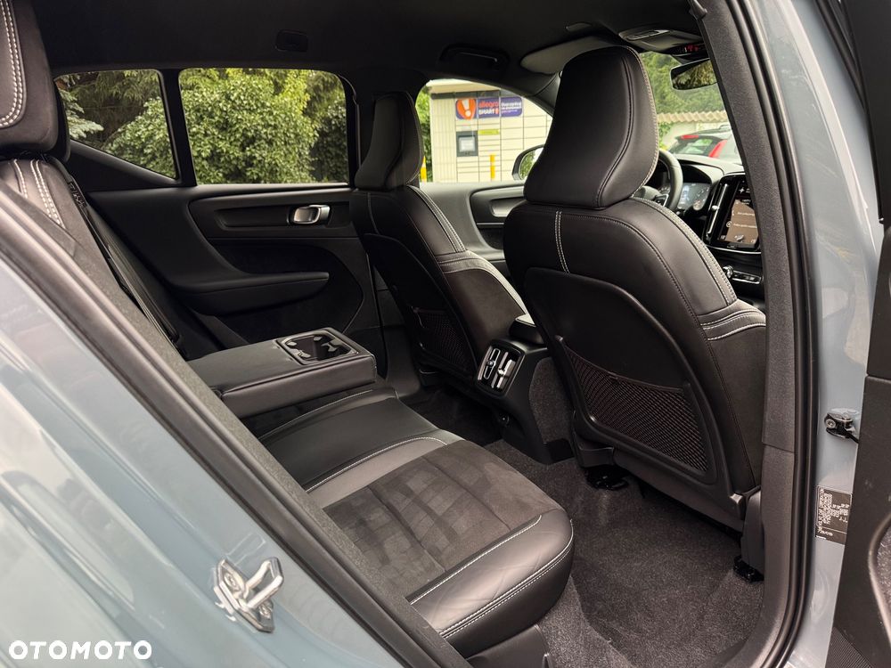 Volvo XC 40 B4 B Geartronic RDesign - 24