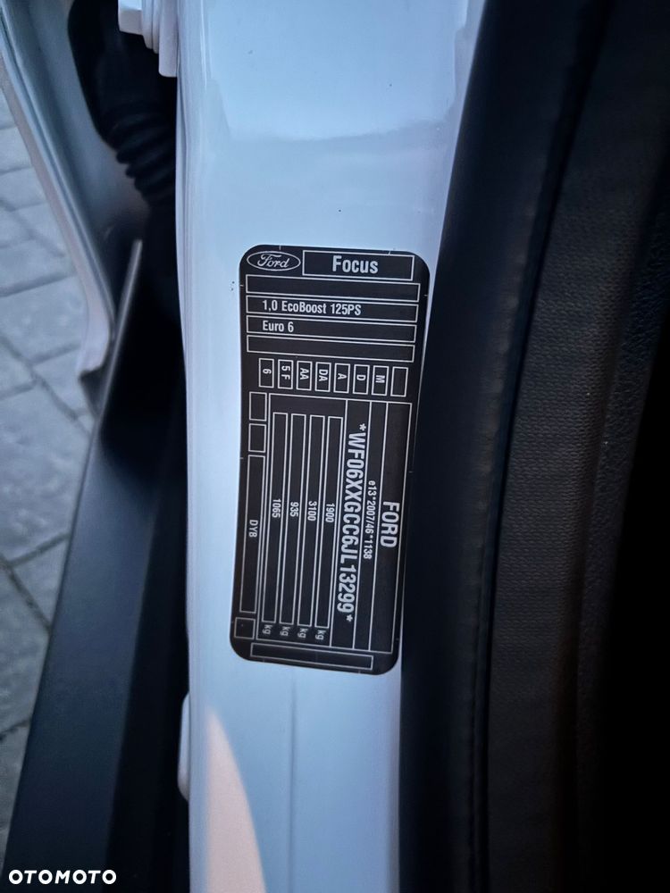 Ford Focus 1.0 EcoBoost Titanium ASS - 8