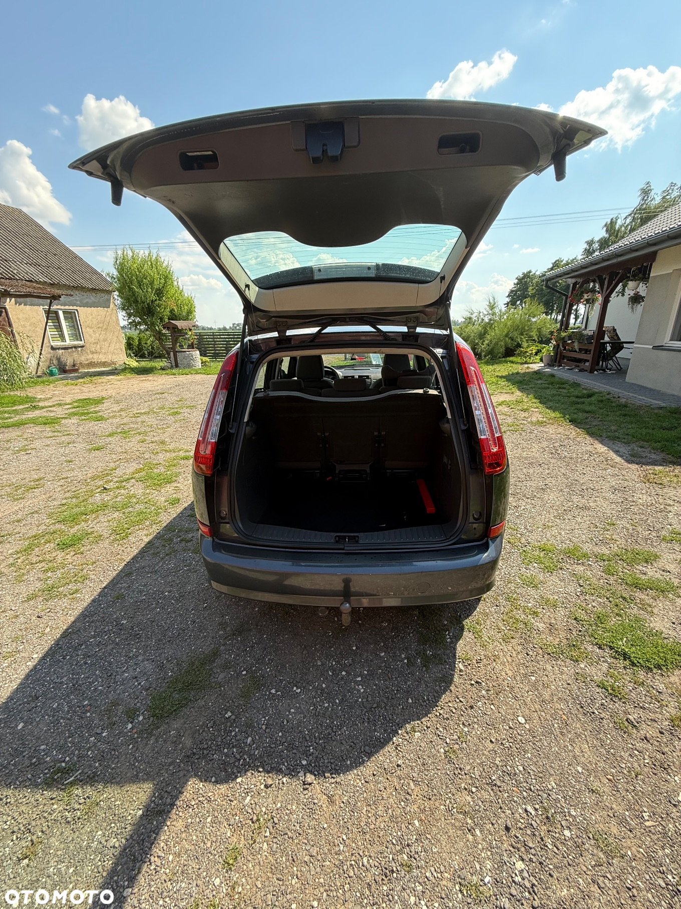 Ford Focus C-Max 1.8 TDCi Ambiente - 8