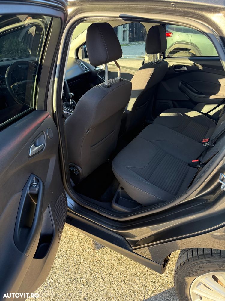 Ford Focus 1.0 EcoBoost Titanium - 11
