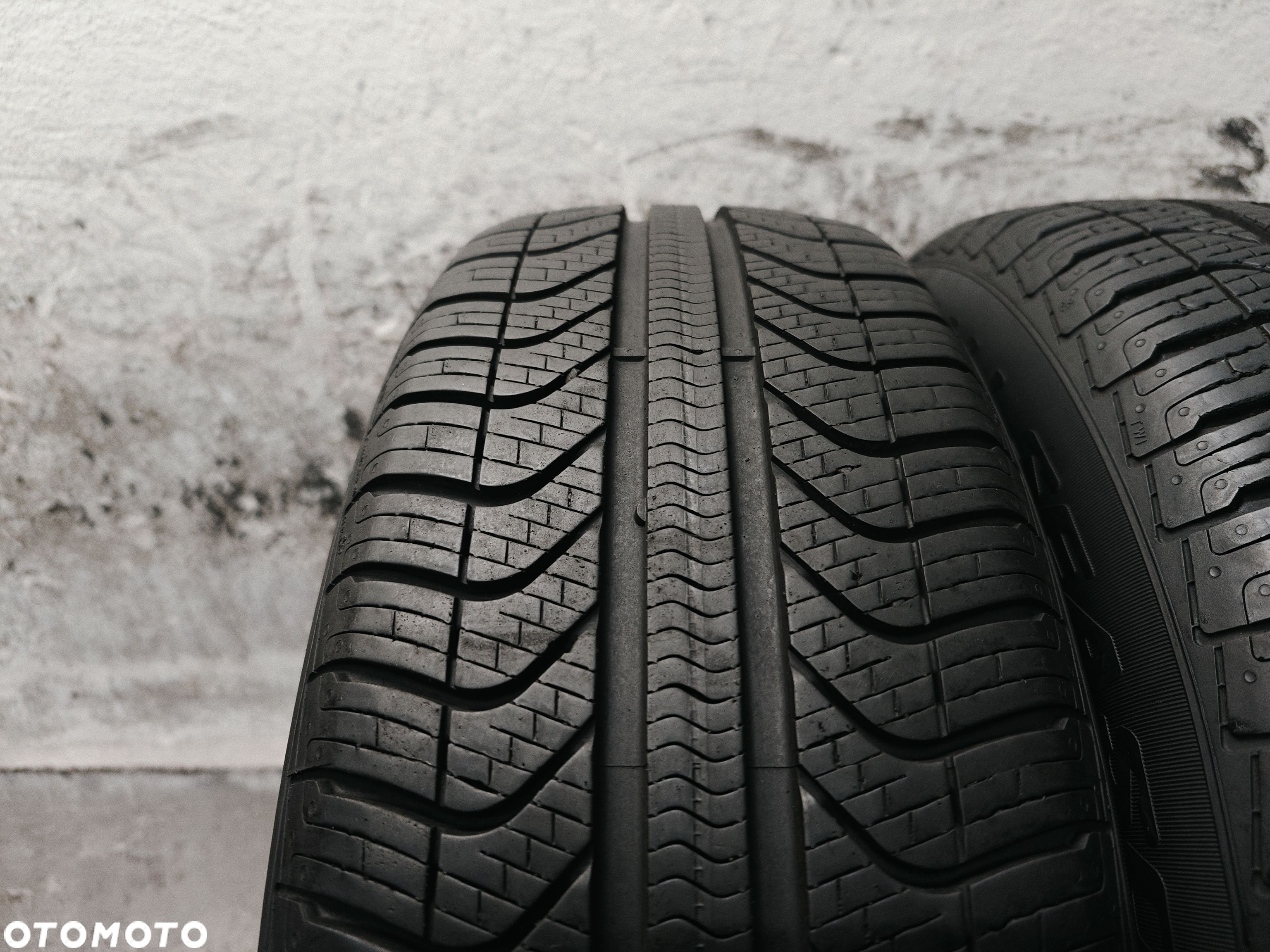 2x 195/65R15 opony całoroczne Pirelli 7,12mm (N666) - 2