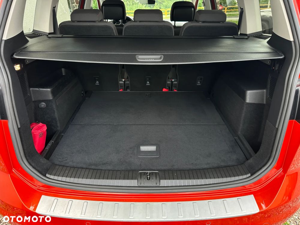 Volkswagen Touran 1.6 TDI SCR (BlueMotion Technology) SOUND - 11