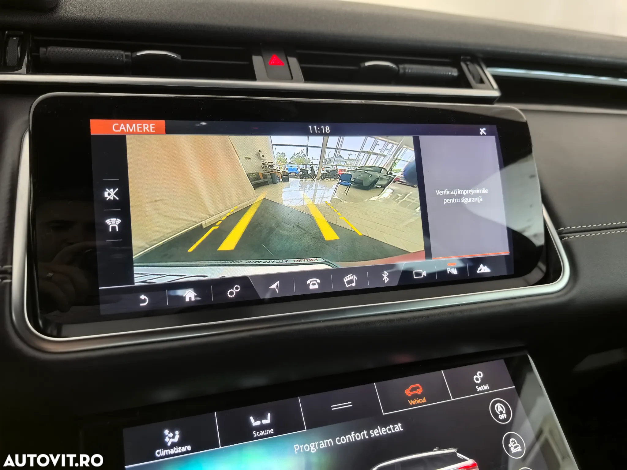 Land Rover Range Rover Velar 2.0 R-Dynamic HSE - 27