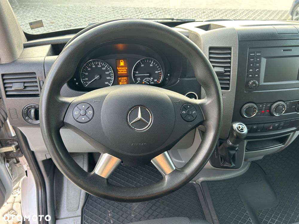 Mercedes-Benz Sprinter - 17