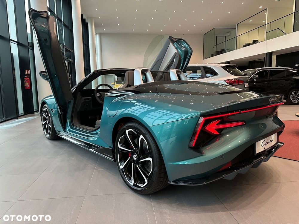 MG Cyberster 77kWh AWD Czarny Dach - 4