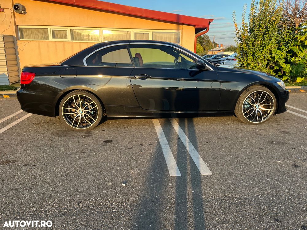 BMW 3 Series 2011 photo 3