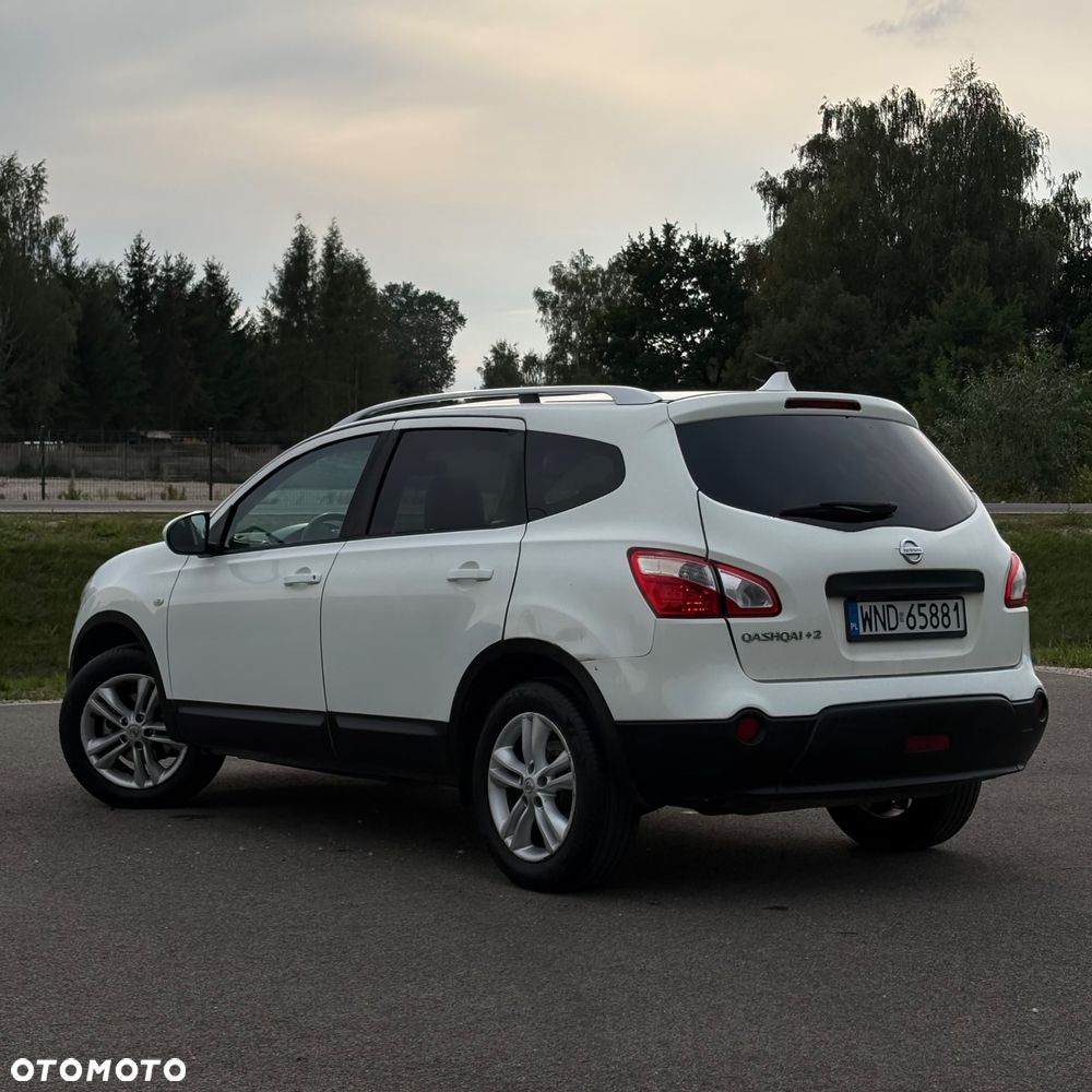 Nissan Qashqai+2 - 4