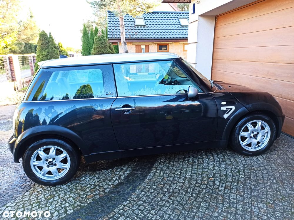 MINI Cooper Seven - 7
